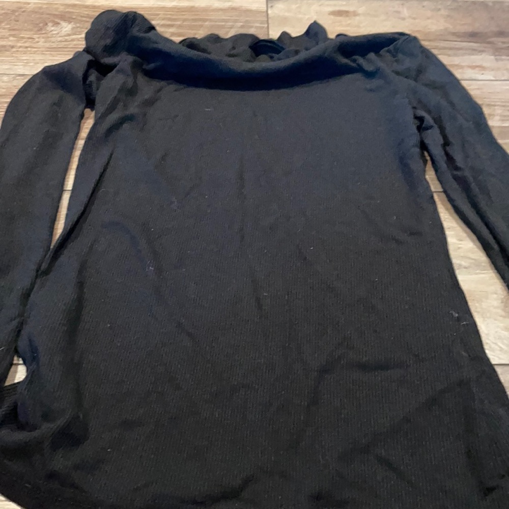 Black long sleeved turtleneck